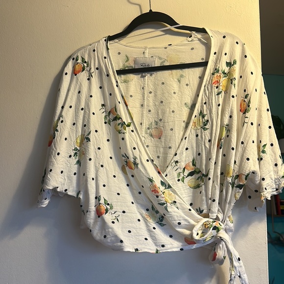 Rails Athena Shirt in Citrus Polka Dot - Picture 3 of 3